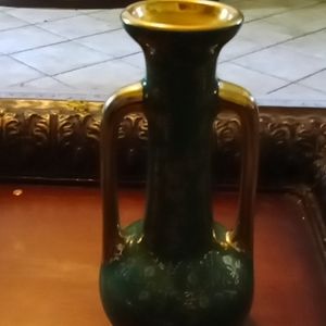 Vintage pearl china vase